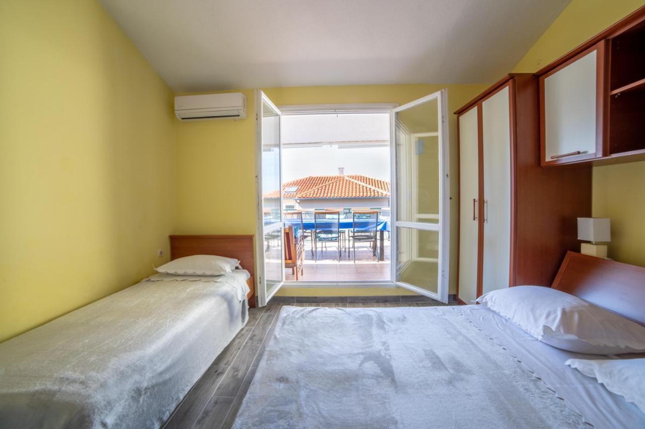 Apartments Ribarevic มาคาร์สกา ภายนอก รูปภาพ