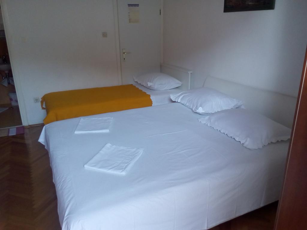 Apartments Ribarevic มาคาร์สกา ภายนอก รูปภาพ
